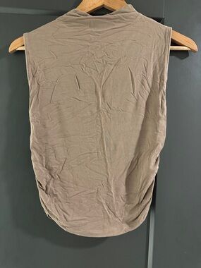 Sleeveless Brown Women’s Top - Casual Lightweight Tank